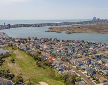 715 Lafayette Boulevard - Photo Thumbnail 40