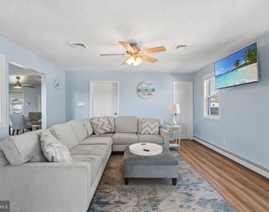 715 Lafayette Boulevard - Photo Thumbnail 11