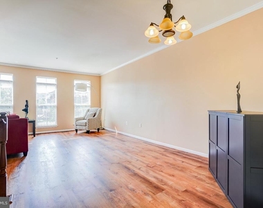 5408 Hartfield Avenue - Photo Thumbnail 6
