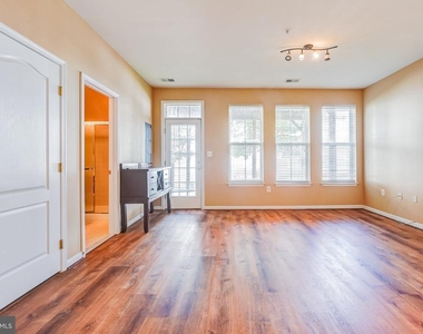 5408 Hartfield Avenue - Photo Thumbnail 26