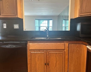 16424 Pleasant Hill Court - Photo Thumbnail 9