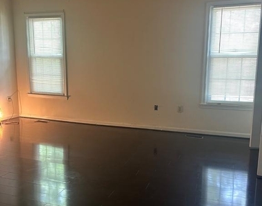 16424 Pleasant Hill Court - Photo Thumbnail 15