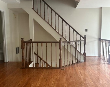 16424 Pleasant Hill Court - Photo Thumbnail 7