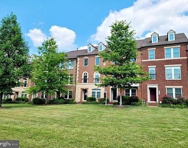 342 White Ash Place - Photo Thumbnail 2