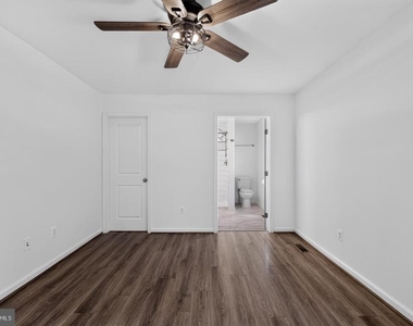 19510 Fisher Avenue - Photo Thumbnail 13