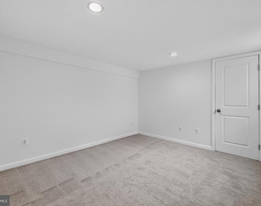 19510 Fisher Avenue - Photo Thumbnail 23