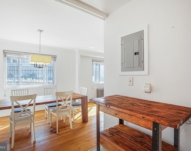 95 E Wayne Avenue - Photo Thumbnail 3