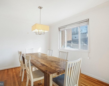 95 E Wayne Avenue - Photo Thumbnail 1