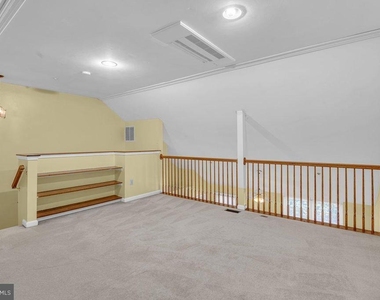 9354 Sombersby Court - Photo Thumbnail 12