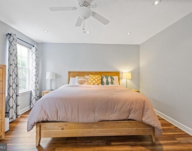 7014 Allington Manor Circle E - Photo Thumbnail 20