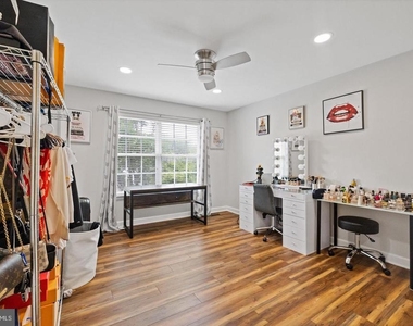 7014 Allington Manor Circle E - Photo Thumbnail 24