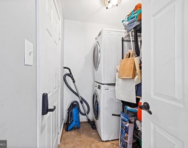 7014 Allington Manor Circle E - Photo Thumbnail 22