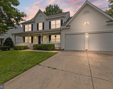 7014 Allington Manor Circle E - Photo Thumbnail 2