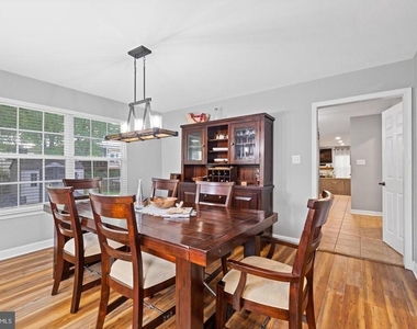 7014 Allington Manor Circle E - Photo Thumbnail 47