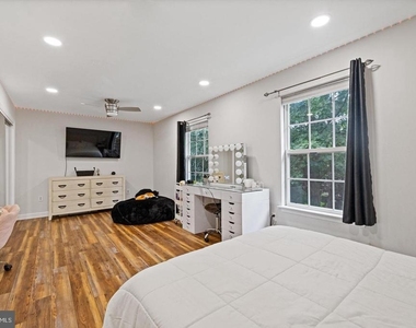 7014 Allington Manor Circle E - Photo Thumbnail 12
