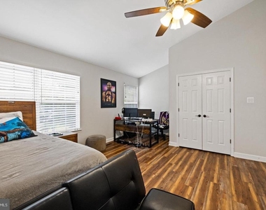 7014 Allington Manor Circle E - Photo Thumbnail 18