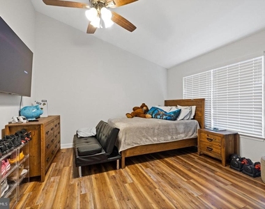7014 Allington Manor Circle E - Photo Thumbnail 8