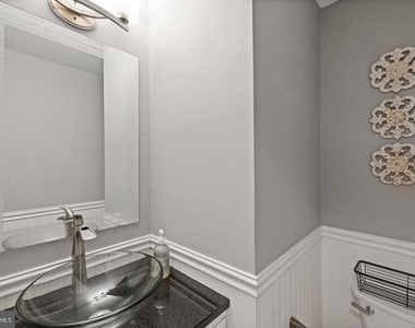 7014 Allington Manor Circle E - Photo Thumbnail 21