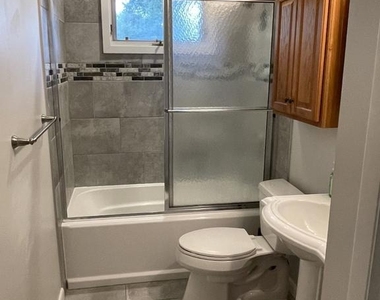 271 Crandell Road - Photo Thumbnail 10