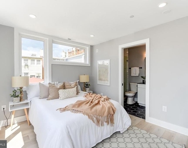 1915 H Street Ne - Photo Thumbnail 6
