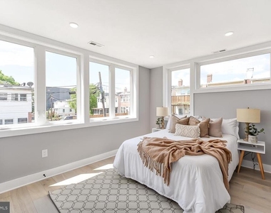 1915 H Street Ne - Photo Thumbnail 5