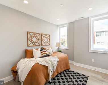 1915 H Street Ne - Photo Thumbnail 8