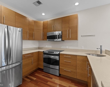 440 Rhode Island Avenue Nw - Photo Thumbnail 3
