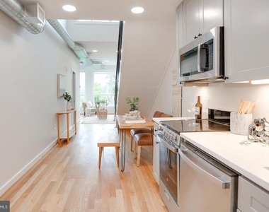 3925 Georgia Avenue Nw - Photo Thumbnail 3