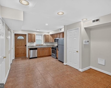 541 Florida Avenue Nw - Photo Thumbnail 8