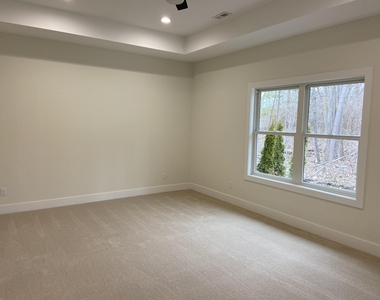 723 Violet Way - Photo Thumbnail 12