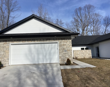 723 Violet Way - Photo Thumbnail 1