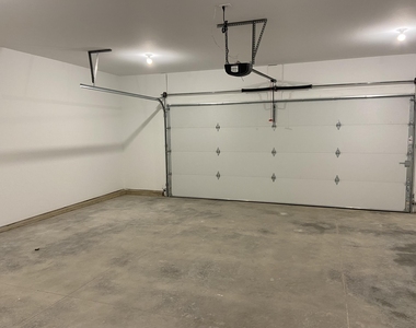 723 Violet Way - Photo Thumbnail 19