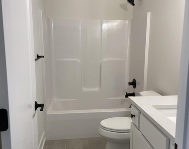 723 Violet Way - Photo Thumbnail 15