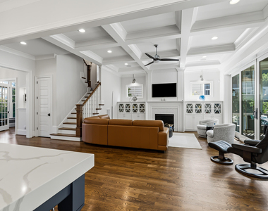 7628 Ballard Hill Lane - Photo Thumbnail 5