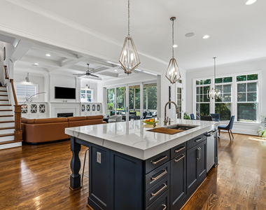 7628 Ballard Hill Lane - Photo Thumbnail 6