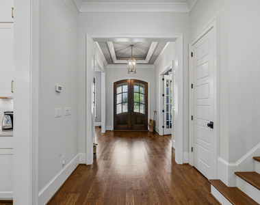 7628 Ballard Hill Lane - Photo Thumbnail 2