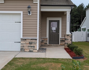 3204 Lake Barkley Way - Photo Thumbnail 1