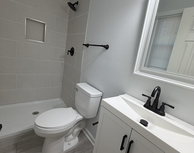 108 N Glendale Drive - Photo Thumbnail 10