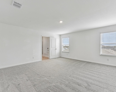 235 Surrey Oaks - Photo Thumbnail 12