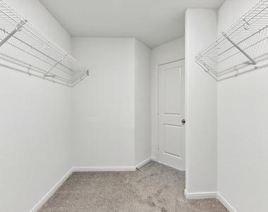 235 Surrey Oaks - Photo Thumbnail 18