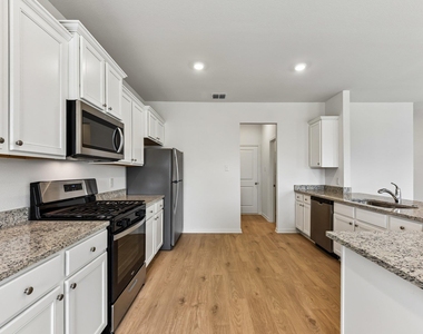 235 Surrey Oaks - Photo Thumbnail 5