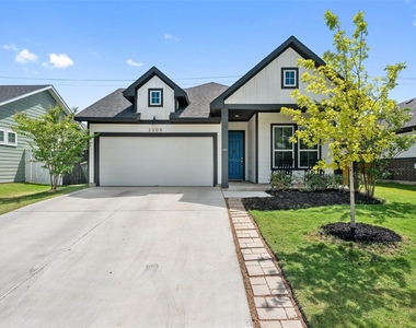 2309 Western View Dr - Photo Thumbnail 2