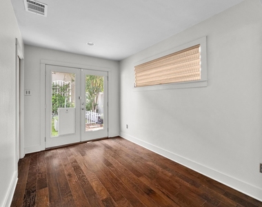 2802 Warren St - Photo Thumbnail 6