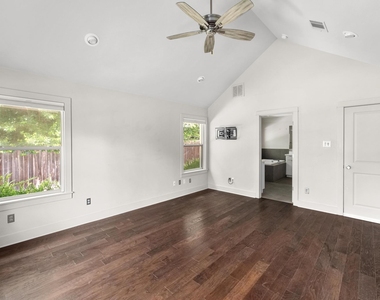 2802 Warren St - Photo Thumbnail 12
