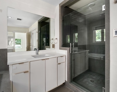 2802 Warren St - Photo Thumbnail 14