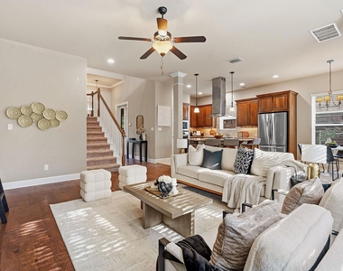 9550 Savannah Ridge Dr - Photo Thumbnail 10