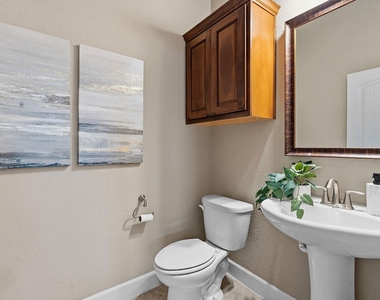 9550 Savannah Ridge Dr - Photo Thumbnail 18