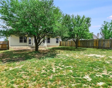 305 Dana Dr - Photo Thumbnail 13