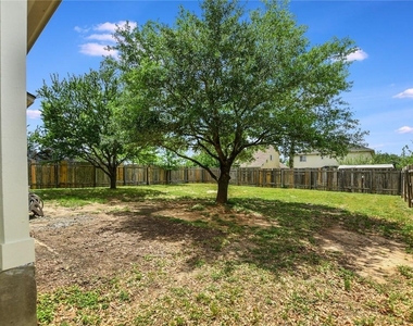 305 Dana Dr - Photo Thumbnail 14