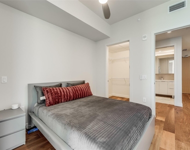 44 East Ave - Photo Thumbnail 13